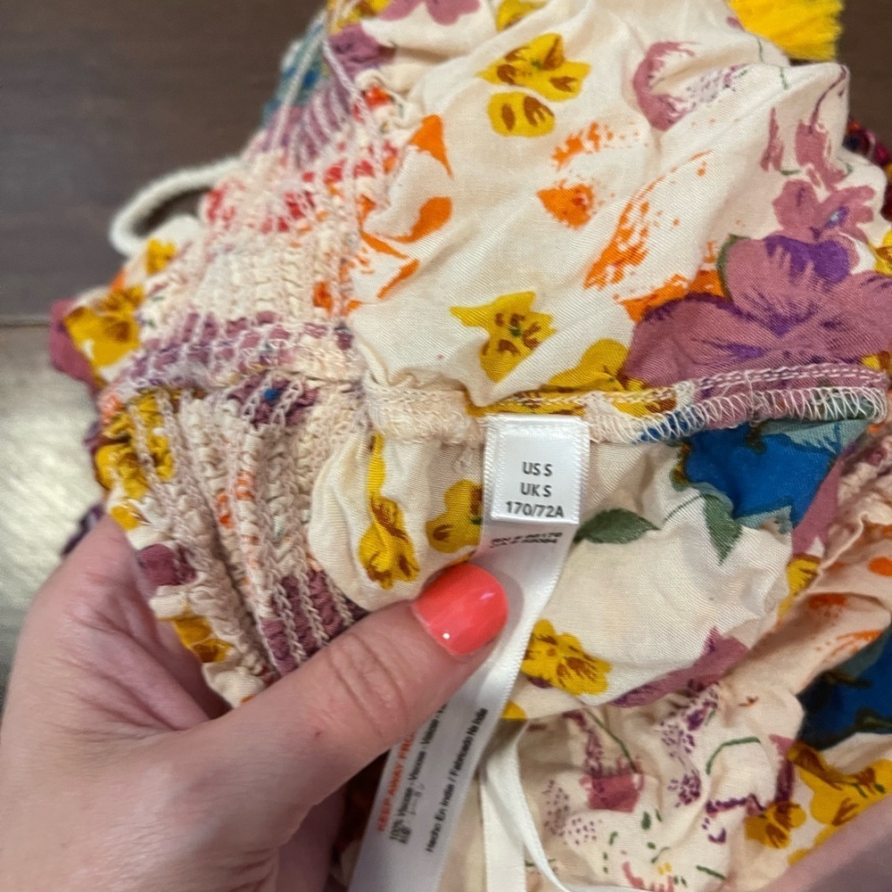 Anthropologie floral pajama shorts with drawstring size small - Picture 6 of 7